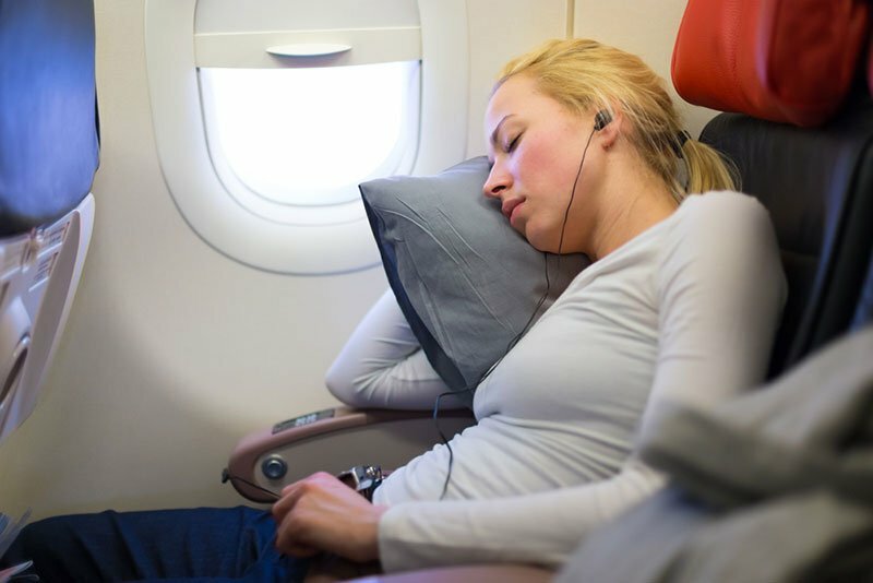 Come dormire durante un lungo viaggio?